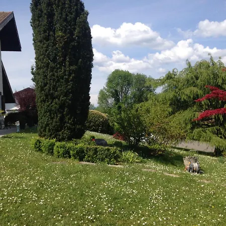 La Maison Des Bleuets